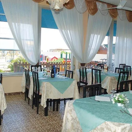 Frontemare 2* Gatteo a Mare