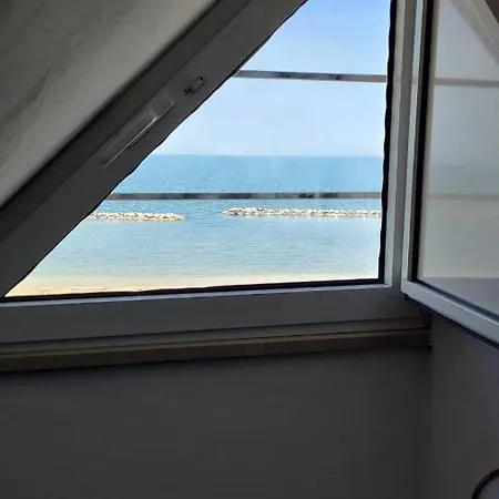 Frontemare Ξενοδοχείο 2*